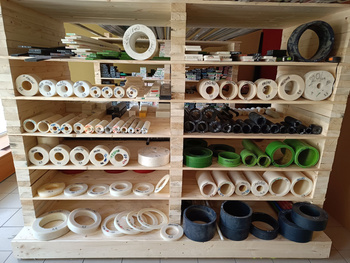 Rura POM C fi 60X30 mm czarna